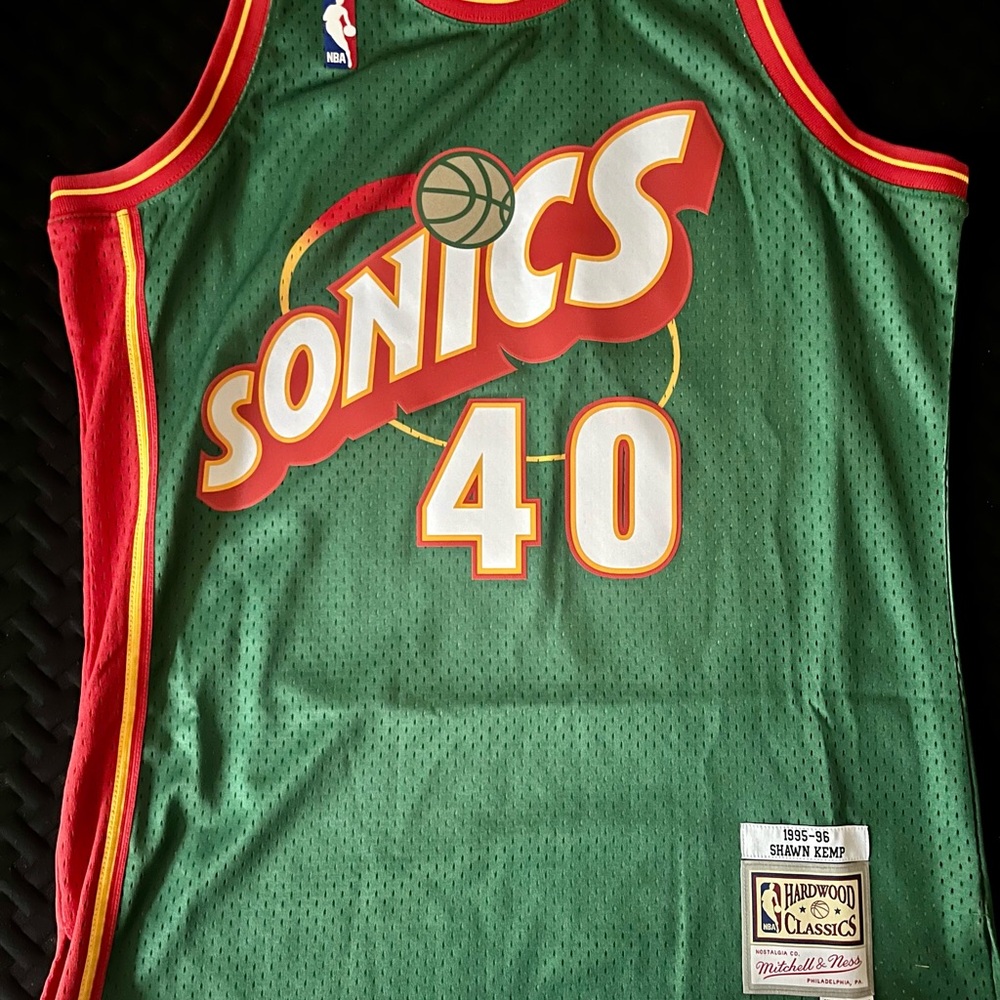 Mitchell & Ness Shawn Kemp #40
Green Sonics Jersey with Red and Yellow Accents